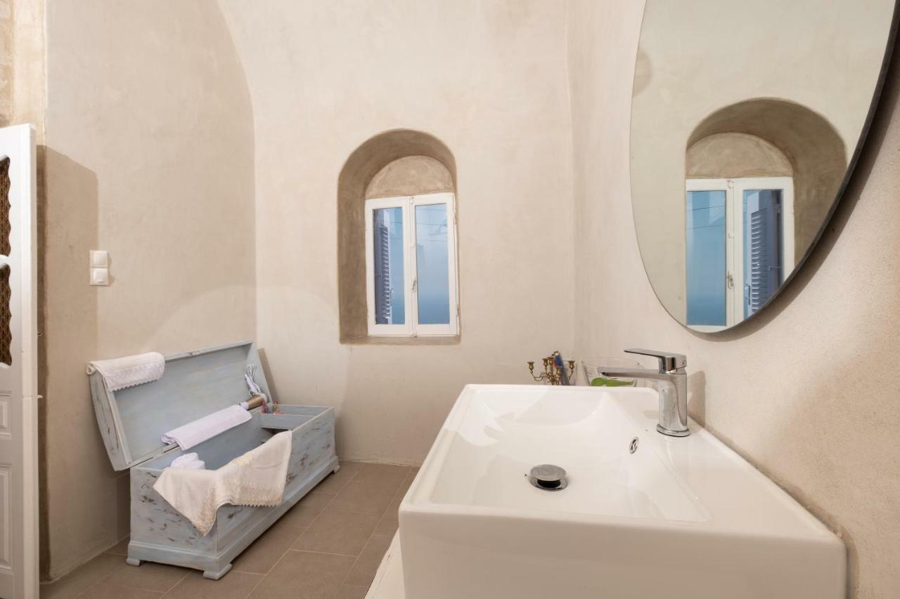 شقة Pýrgos  في Deltami Santorini المظهر الخارجي الصورة