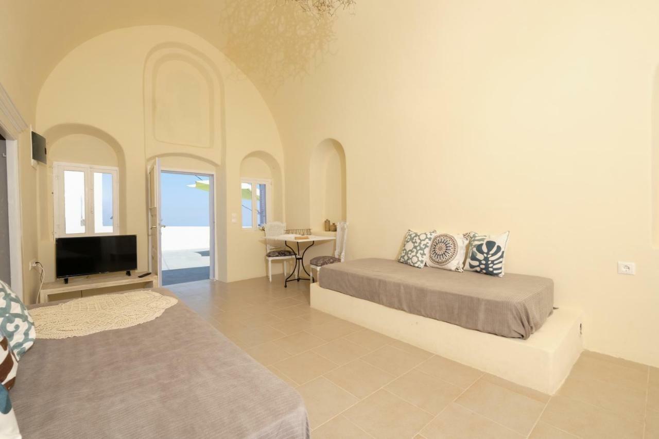 شقة Pýrgos  في Deltami Santorini المظهر الخارجي الصورة